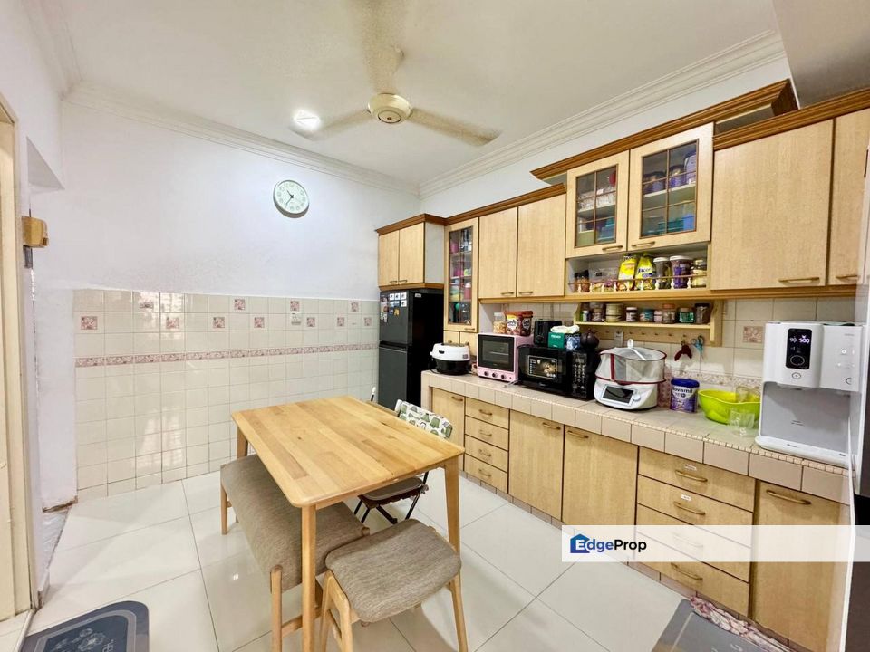 Double Storey Terrace Taman Sri Manja Petaling Jaya, Selangor, Petaling Jaya