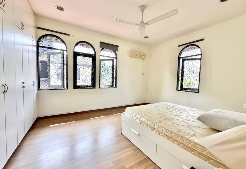 Seksyen 11, Shah Alam