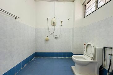 Pantai Dalam Kampung Kerinchi