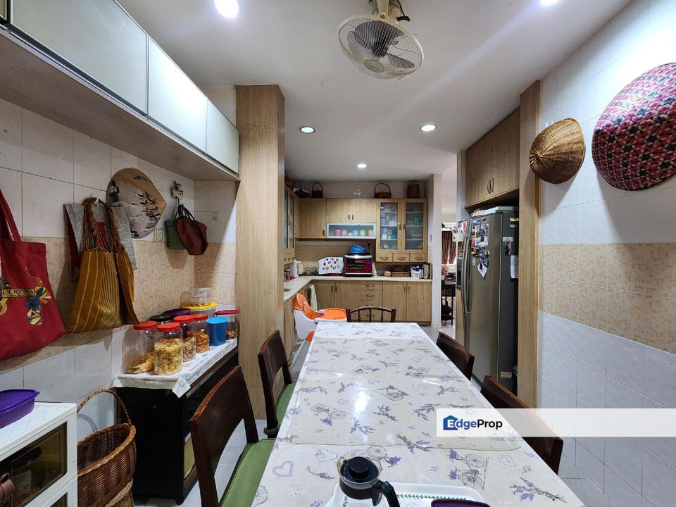 2.5 Storey Semi-Detached Seksyen 7 Shah Alam, Selangor, Shah Alam