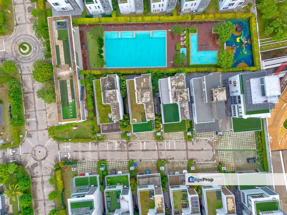 2.5 Storey Bungalow House Lakefront Villa Cyberjaya , Selangor, Cyberjaya