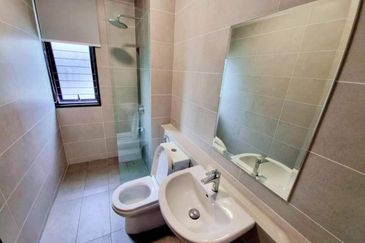 Reesia Elmina Garden