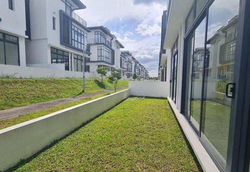 Senna Residence Presint 12