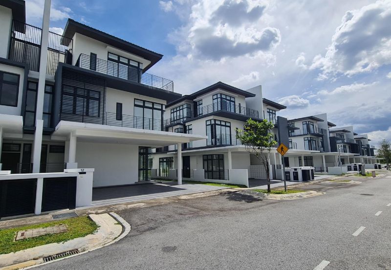 Senna Residence Presint 12