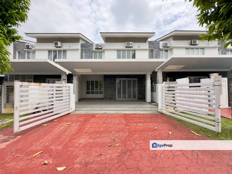 2 Storey Hyperlink Marbella D'Kayangan Seksyen 13 Shah Alam, Selangor, Shah Alam