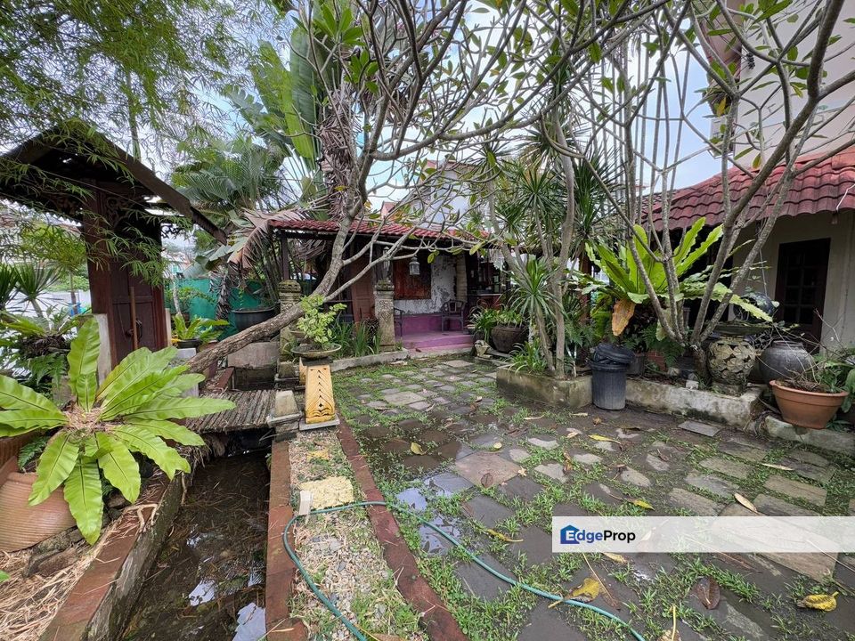 2 Storey Terrace End Lot Seksyen 9 Shah Alam, Selangor, Shah Alam