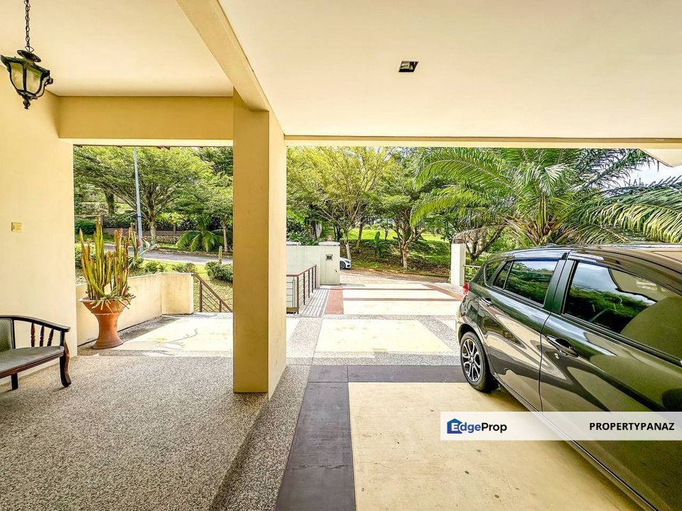 3-Storey Bungalow Teratai Villas Kayangan Heights Seksyen U9, Selangor, Shah Alam