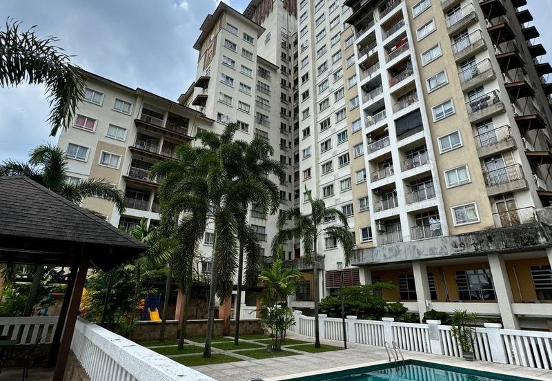 Perdana View Condominium