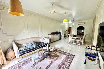 Perdana View Condominium