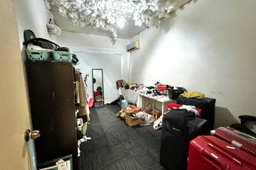 Perdana View Condominium