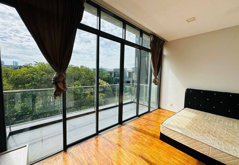 Mirage By The Lake @ Perdana Lakeview West