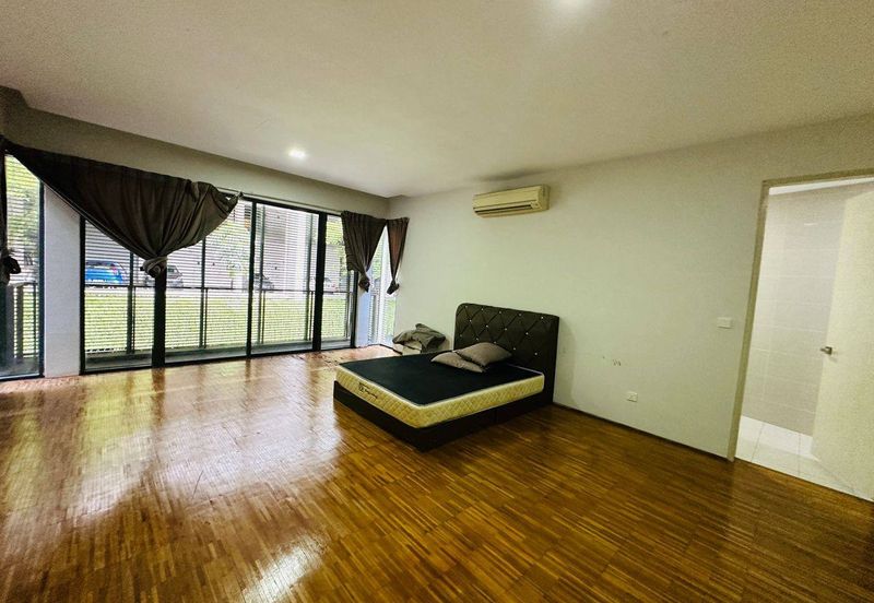 Mirage By The Lake @ Perdana Lakeview West