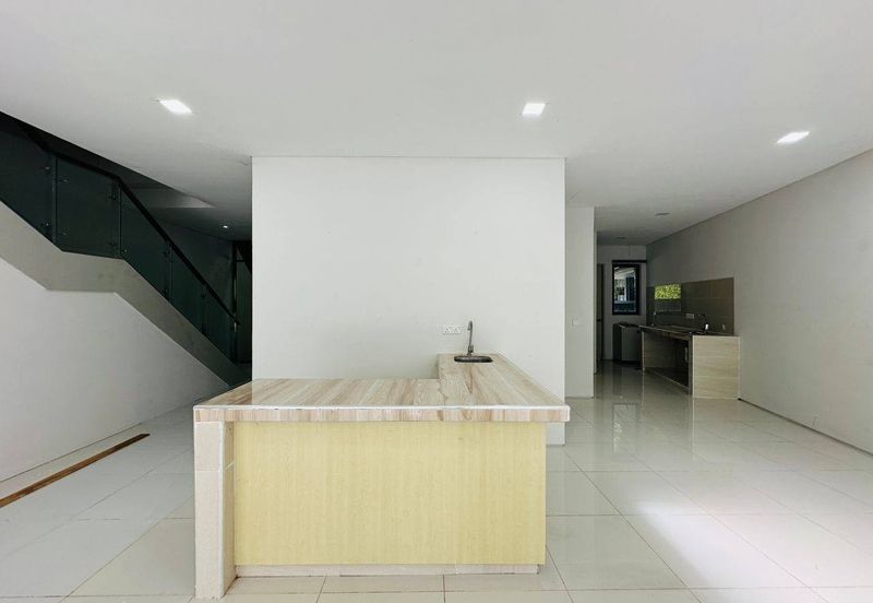 Mirage By The Lake @ Perdana Lakeview West