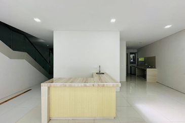 Mirage By The Lake @ Perdana Lakeview West