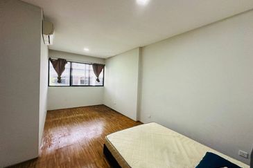 Mirage By The Lake @ Perdana Lakeview West