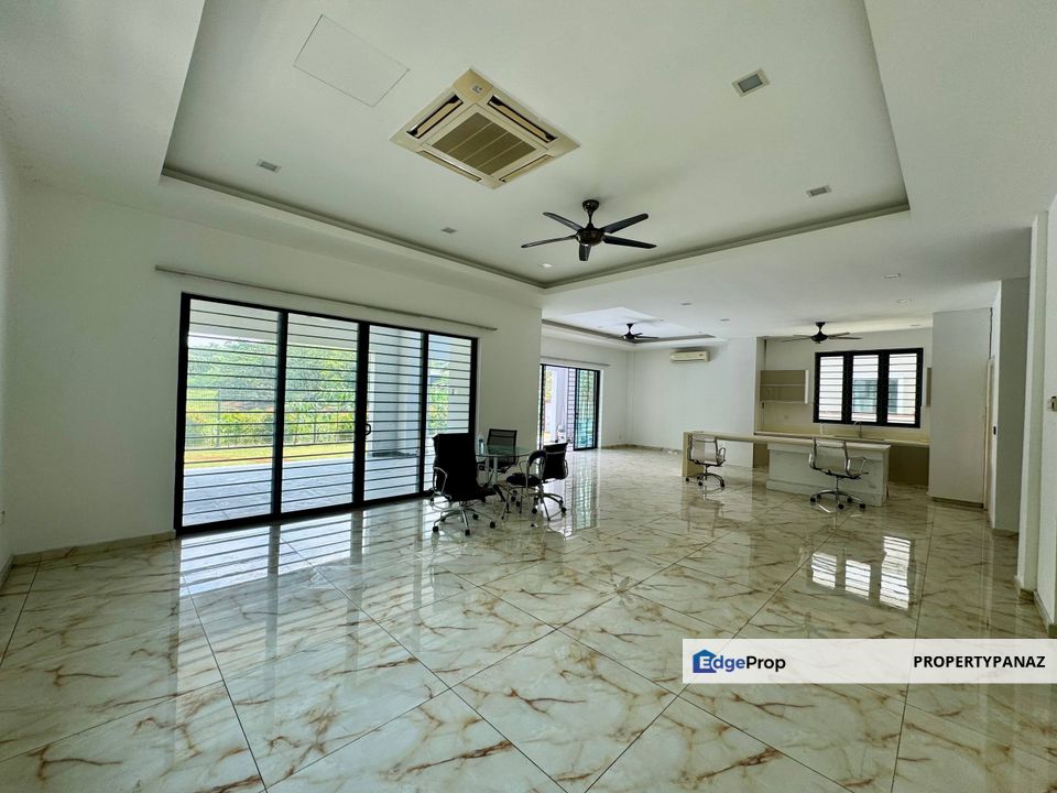 Bungalow 2.5 Storey Monterez Golf Club Seksyen U9 Shah Alam , Selangor, Shah Alam