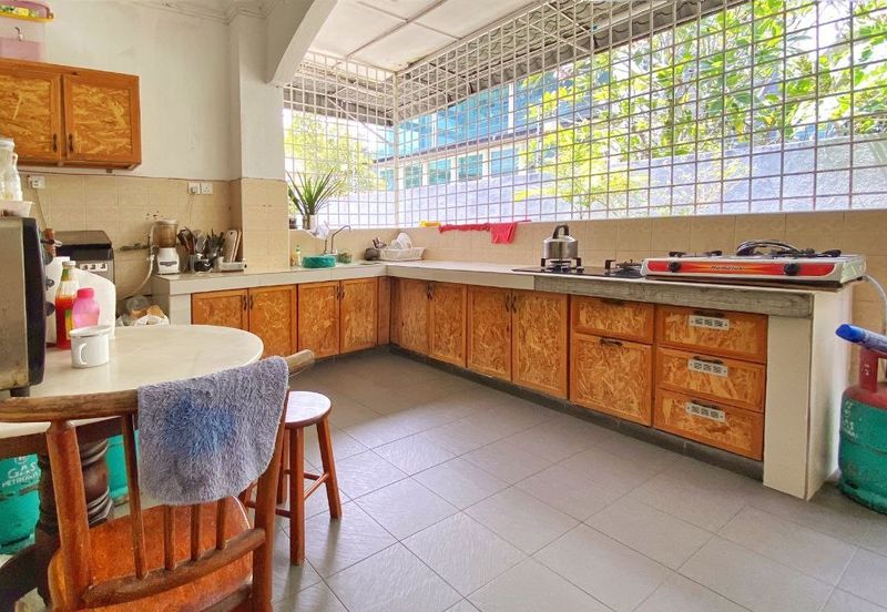 Seksyen 8, Kota Damansara