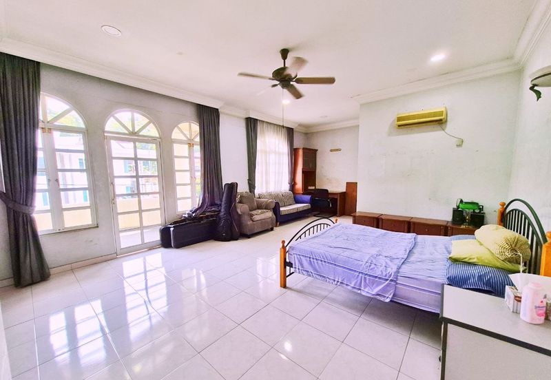 Seksyen 8, Kota Damansara