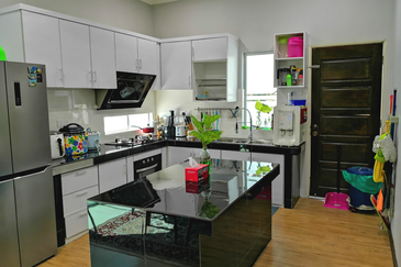 KAWASAN PANTAI CENANG