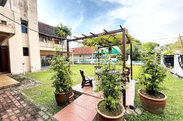 Seksyen 11, Shah Alam