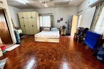 Seksyen 11, Shah Alam