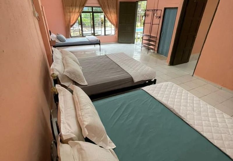 KAMPUNG BUKIT TANGGA