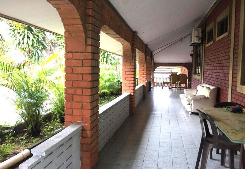 KAMPUNG BUKIT TANGGA