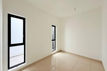 East 57 (Residensi Laman Timur)