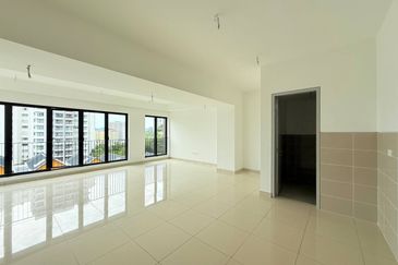 East 57 (Residensi Laman Timur)