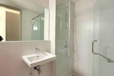 East 57 (Residensi Laman Timur)