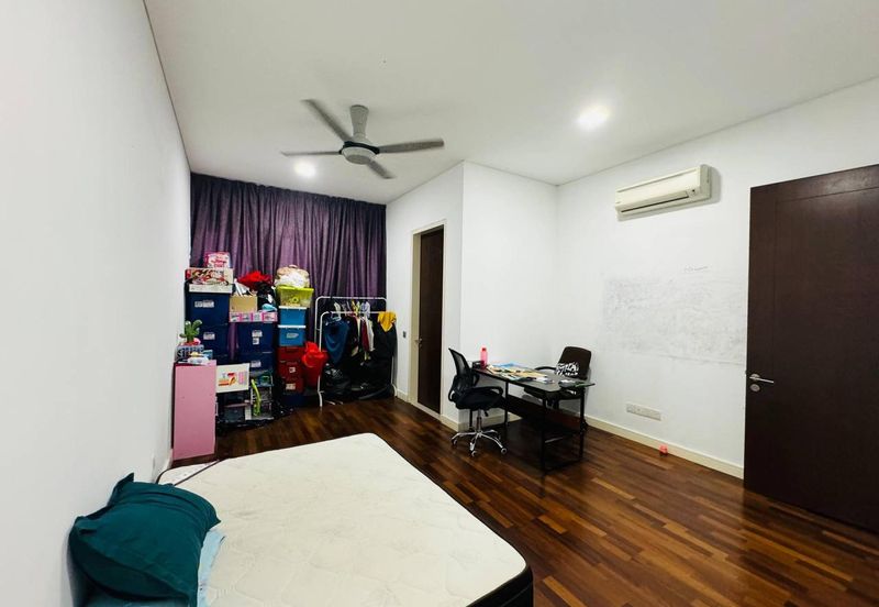 Lagenda Waterfront Homes