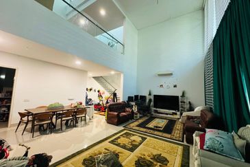 Lagenda Waterfront Homes