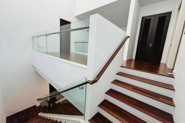 Lagenda Waterfront Homes