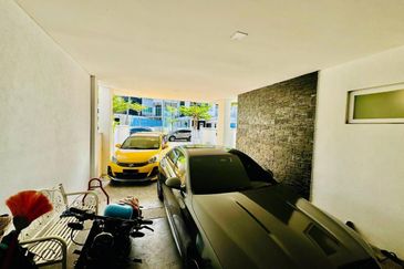 Lagenda Waterfront Homes