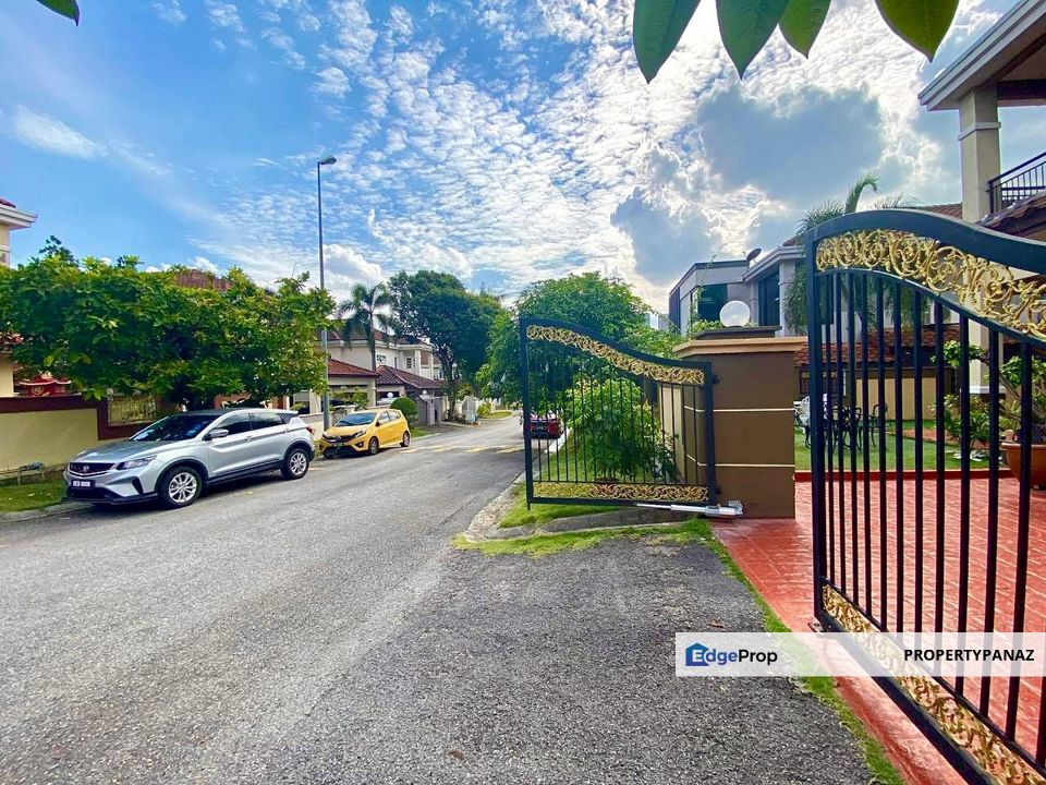 2 Storey Link Bungalow D'Villa Equestrian Kota Damansara, Selangor, Kota Damansara