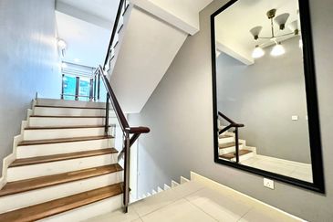 Mozart, Symphony Hills