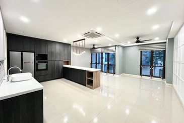 Mozart, Symphony Hills