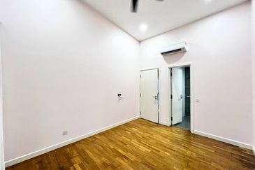 Mozart, Symphony Hills