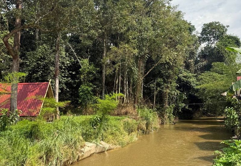 Kampung Sungai Lui