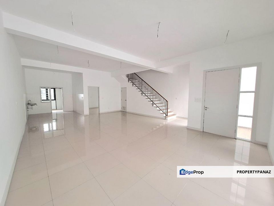 Double Storey Superlink House Seksyen U12 Shah Alam, Selangor, Shah Alam