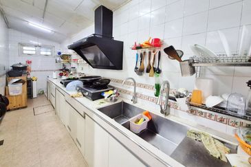 Jalan Aminuddin Baki 