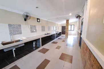 Jalan Warisan Setia 5/9