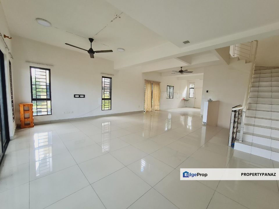 2.5 Storey Terraced House End Lot Saujana Utama, Selangor, Sungai Buloh