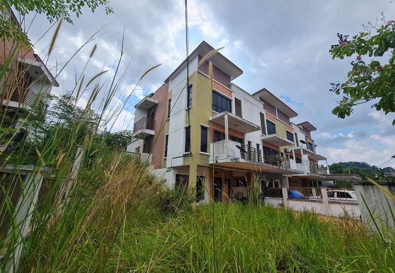 Bandar Saujana Utama