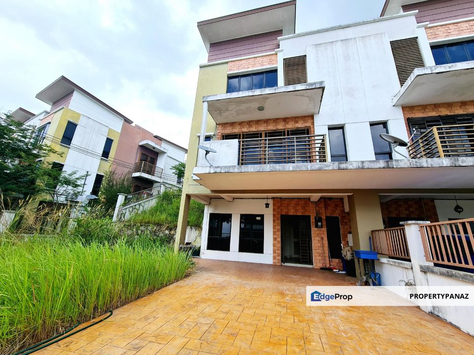 2.5 Storey Terraced House End Lot Saujana Utama, Selangor, Sungai Buloh
