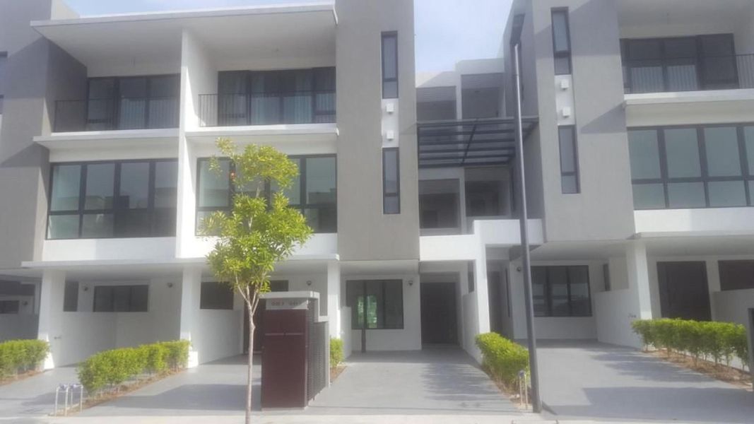 3 Storey Town Villa Cahaya SPK, Selangor, Shah Alam