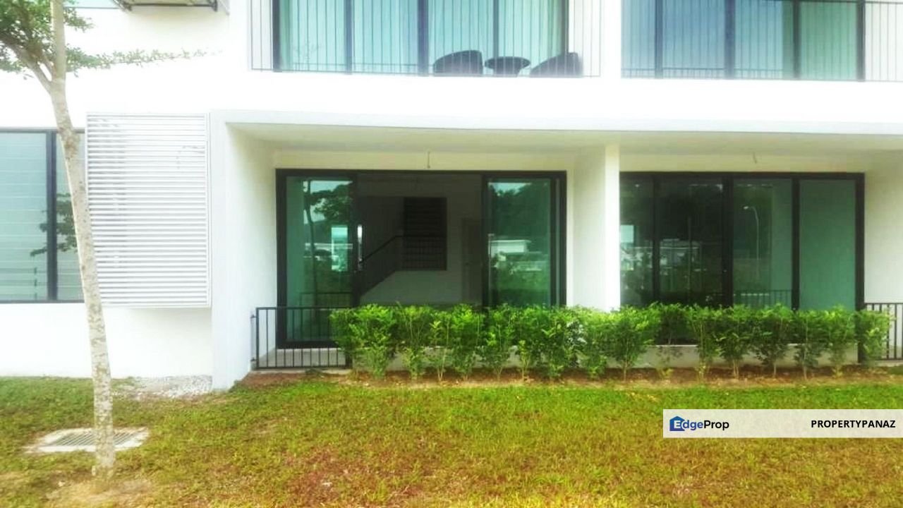 3 Storey Town Villa Cahaya SPK, Selangor, Shah Alam