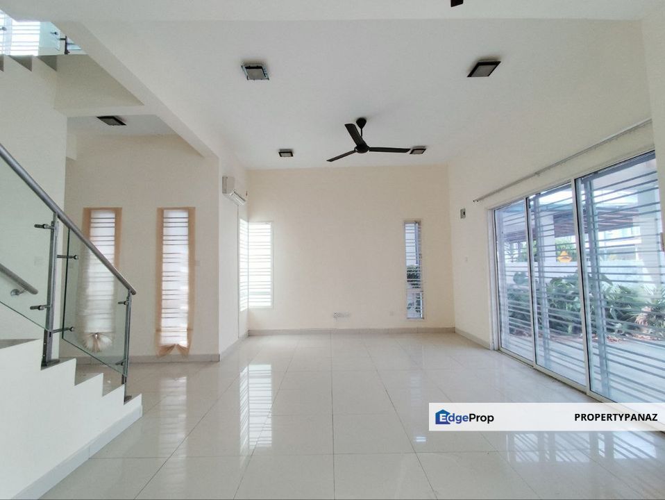 Double Storey Hyperlink House Arabella D'Kayangan, Selangor, Shah Alam