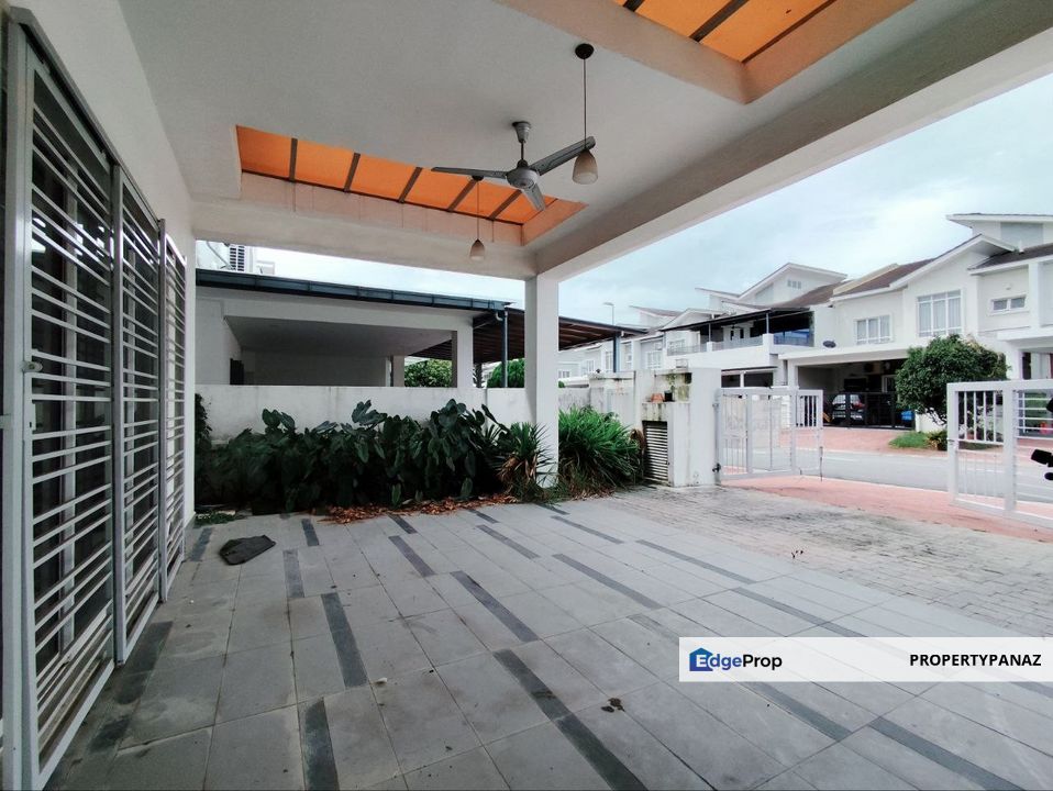Double Storey Hyperlink House Arabella D'Kayangan, Selangor, Shah Alam