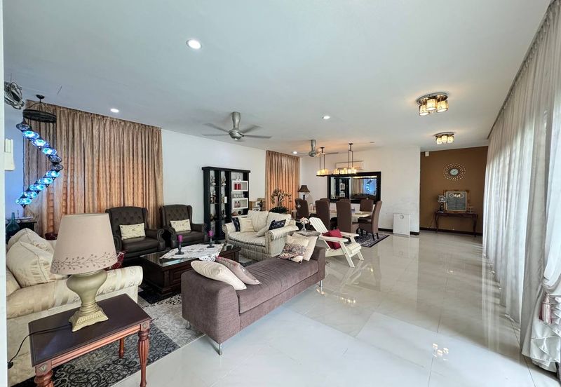 USJ Avenue @ USJ Heights